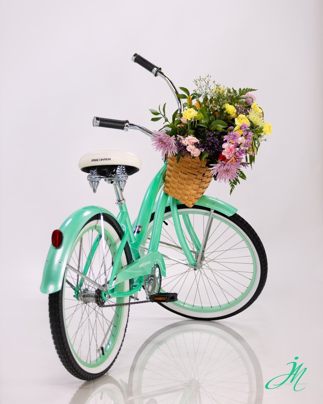 Tracer Bikes | Micargi Rover GX Women's Beach Cruiser Bike, Single-Speed Hybrid for Adults | Chico USA, Inc.