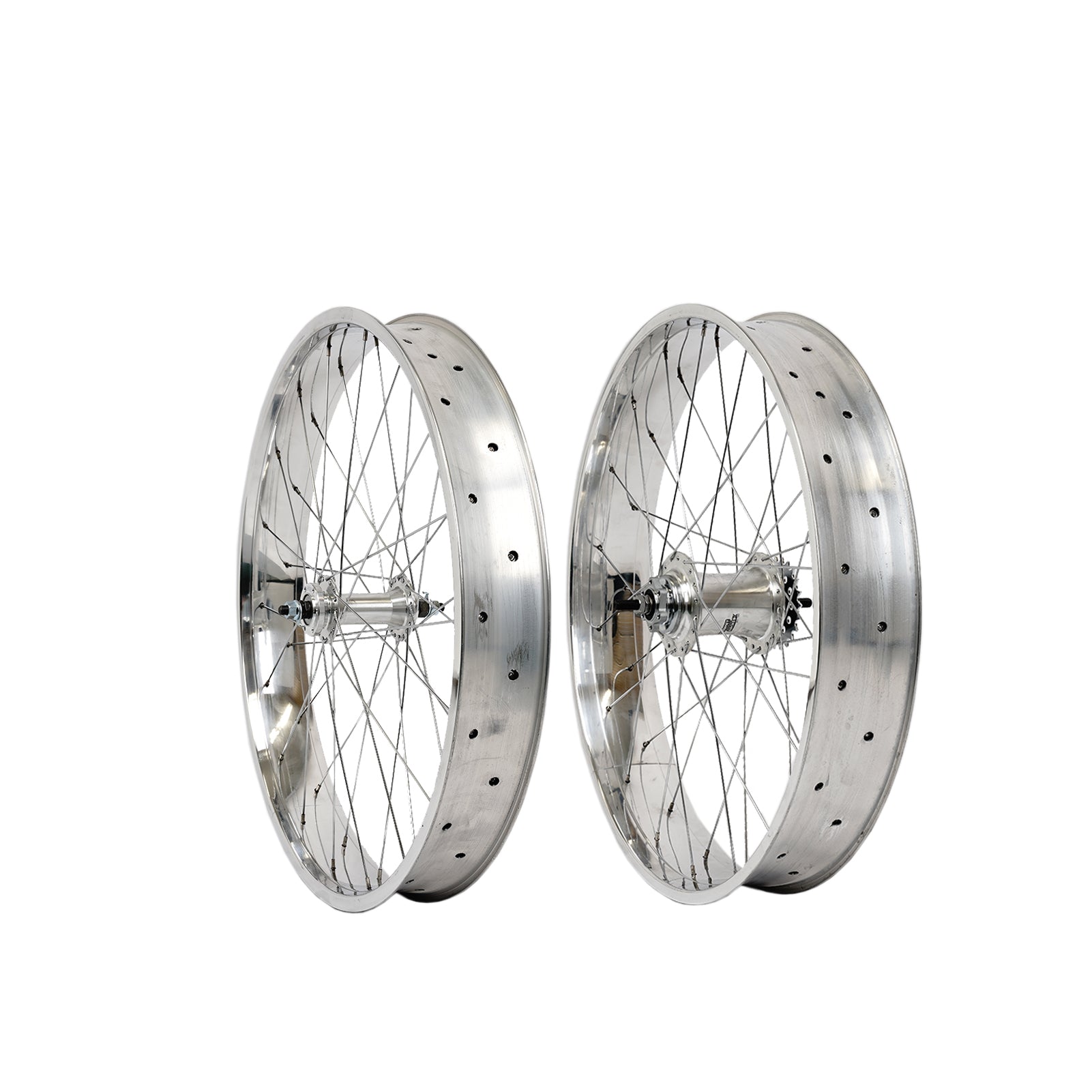 Tracer Bikes | Micargi WH-TR9529140 29"x4" Aluminum Polish Fat Rims Wheel Set with Coaster Brake/Disc Brake |  Chico USA, Inc. 